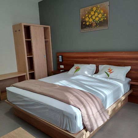 Yellow Guest House 울루와뚜 외부 사진