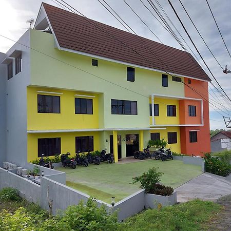 Yellow Guest House 울루와뚜 외부 사진